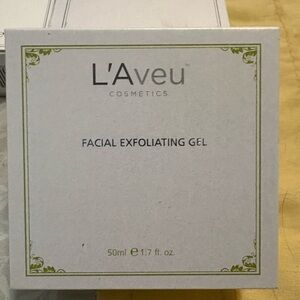 Facial Exfoliating Gel - White